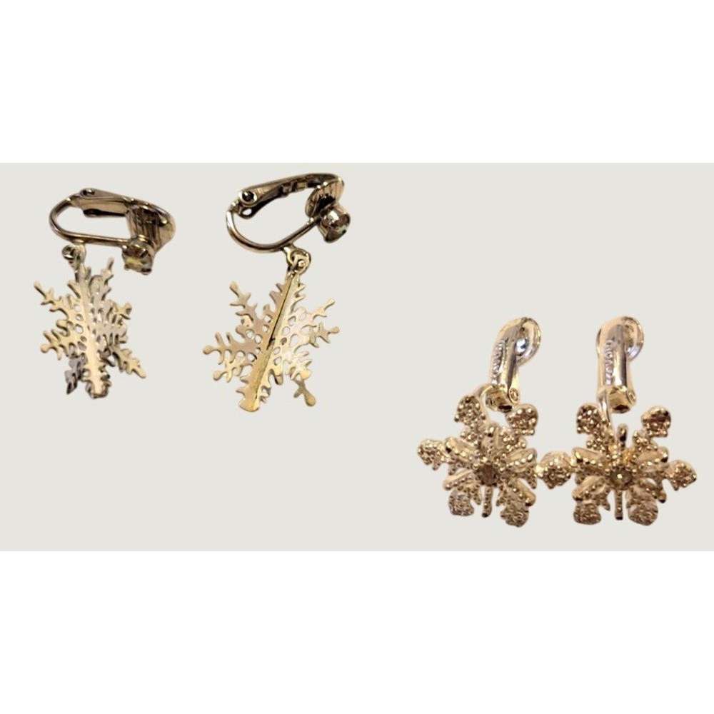 Avon Snowflake Clip On Earrings Vintage Holiday Winter Dangle Rhinestone Silver